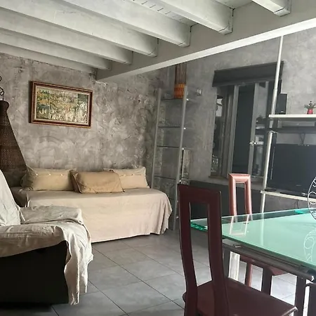 La Maison Des Lauriers Rouges Holiday home Peyriac-de-Mer