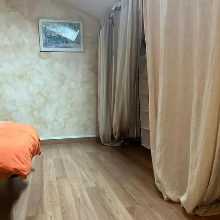Holiday home La Maison Des Lauriers Rouges *