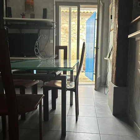 La Maison Des Lauriers Rouges * بيرياك-دي-مير