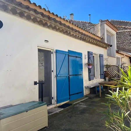 Holiday home La Maison Des Lauriers Rouges